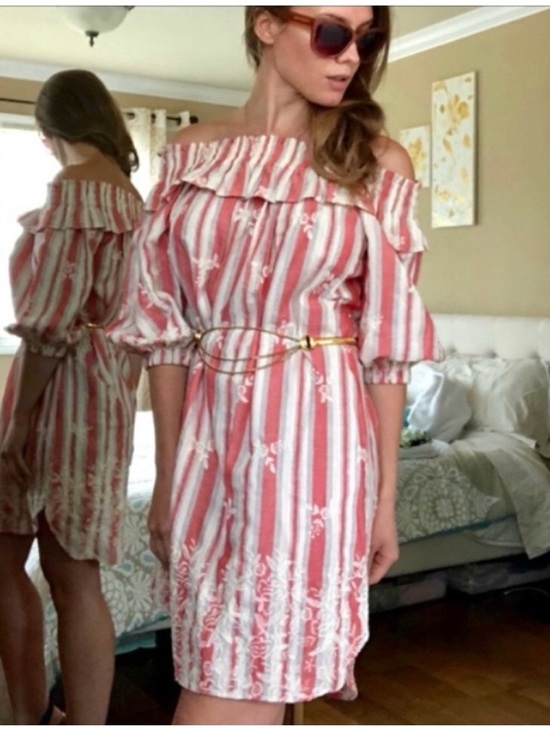 Misa Los Angeles Dresses & Skirts - MISA LA beautiful floral pink dress S